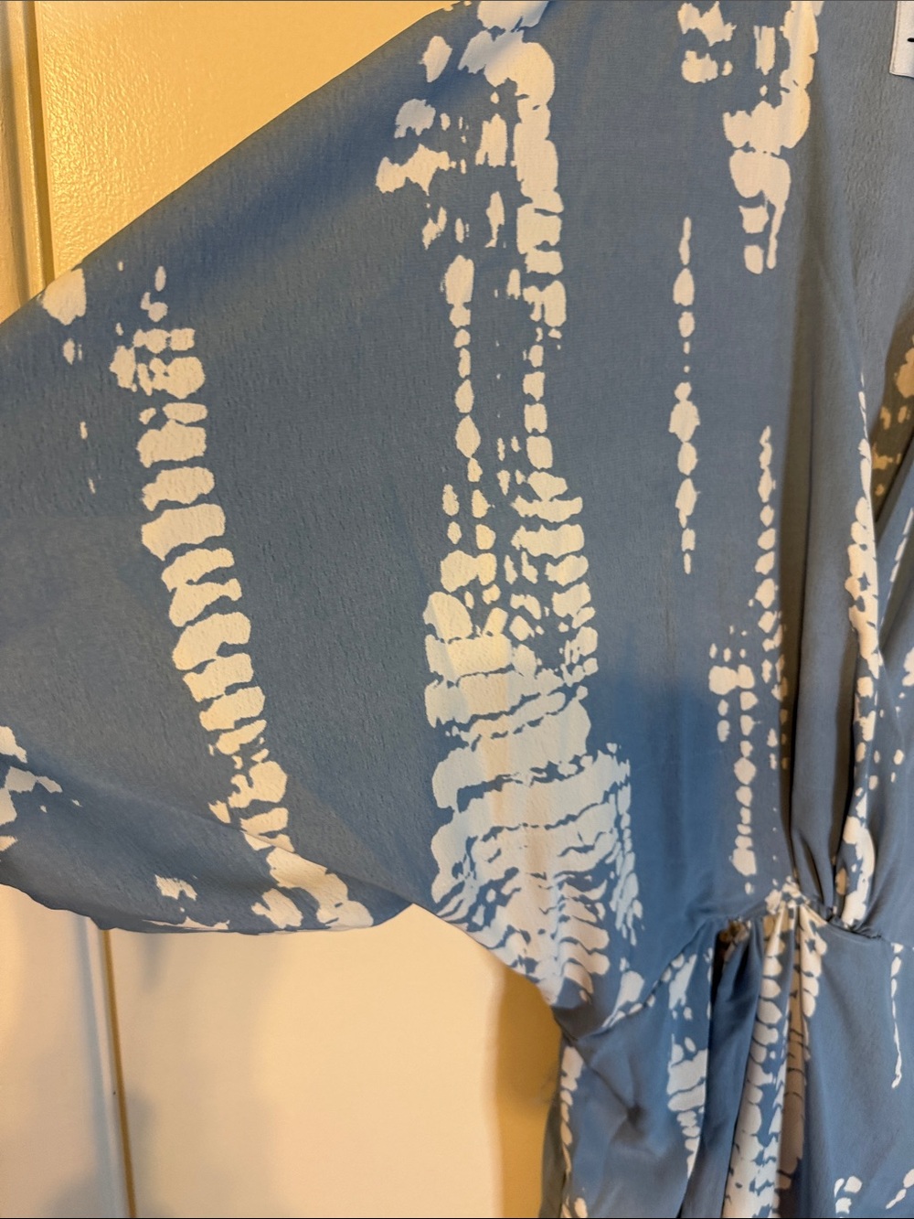 Lezat Light Blue & White Tie-Dye Maxi Dress size Large - Picture 5 of 10